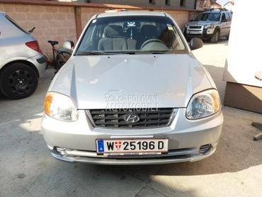 Hyundai Accent -  kompletan auto u delovima
