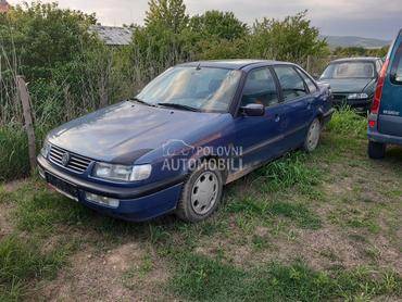 Volkswagen Passat B4 -  kompletan auto u delovima