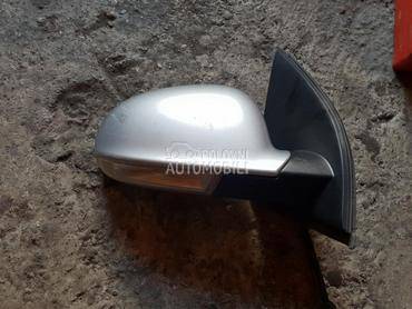 Desni retrovizor za Volkswagen Golf 5