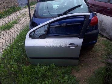 vrata prednja leva za Peugeot 307 od 2001. do 2008. god.