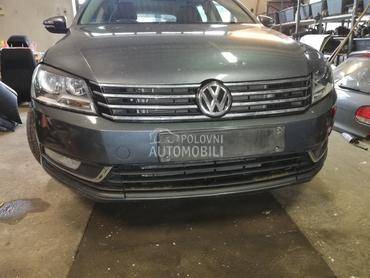 Volkswagen Passat B7 -  kompletan auto u delovima