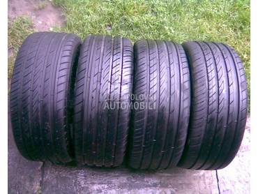 Ostalo 235/45 R17 Sve sezone