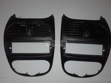 Centralna konzola usmerivaci za Peugeot 206