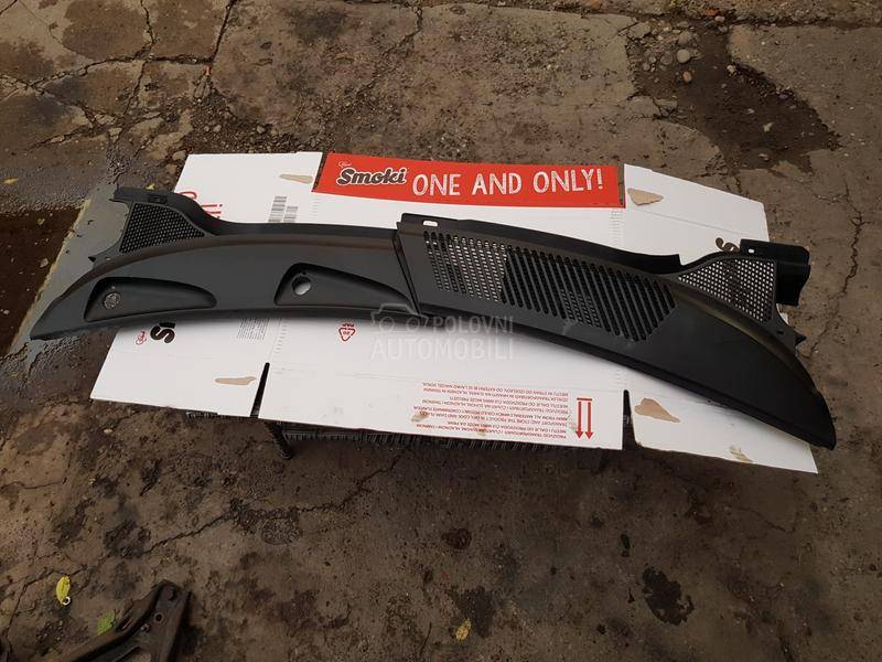 ZASTITNA PLASTIKA BRISAČA