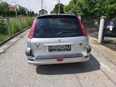 ZADNJA HAUBA za Peugeot 206