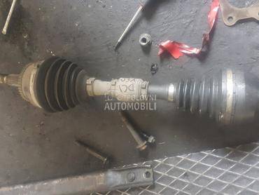 Poluosovina za Volvo S40, V40 od 2001. do 2004. god.