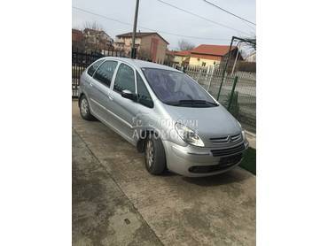 Citroen Xsara Picasso 1.6hdi 2007. god. -  kompletan auto u delovima