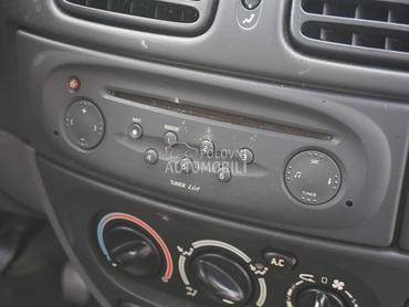 radio cd za Renault Megane