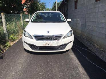 Peugeot 308 2015. god. -  kompletan auto u delovima