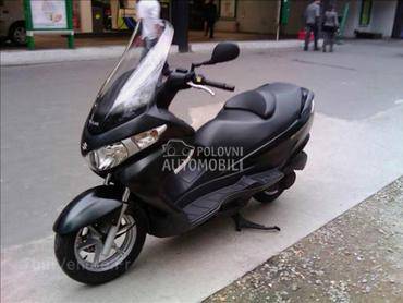 Suzuki burgman 125 delovi