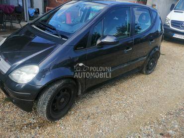 Ukrasni trouglovi na vratima za Mercedes Benz A Klasa