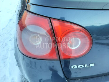 Volkswagen Golf 5 -  kompletan auto u delovima