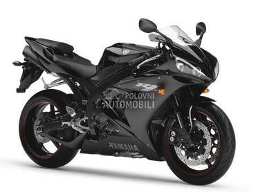 Far Yamaha R1