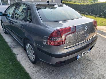 ZADNJI BRANIK SA SENZORIMA za Citroen C5 od 2005. do 2008. god.