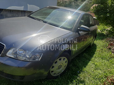 Audi A4 -  kompletan auto u delovima