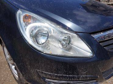 desni far za Opel Corsa D