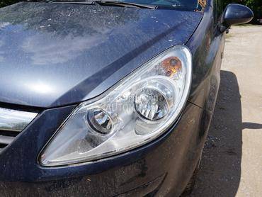 levi far za Opel Corsa D