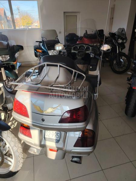 Honda gl 1800 goldwing