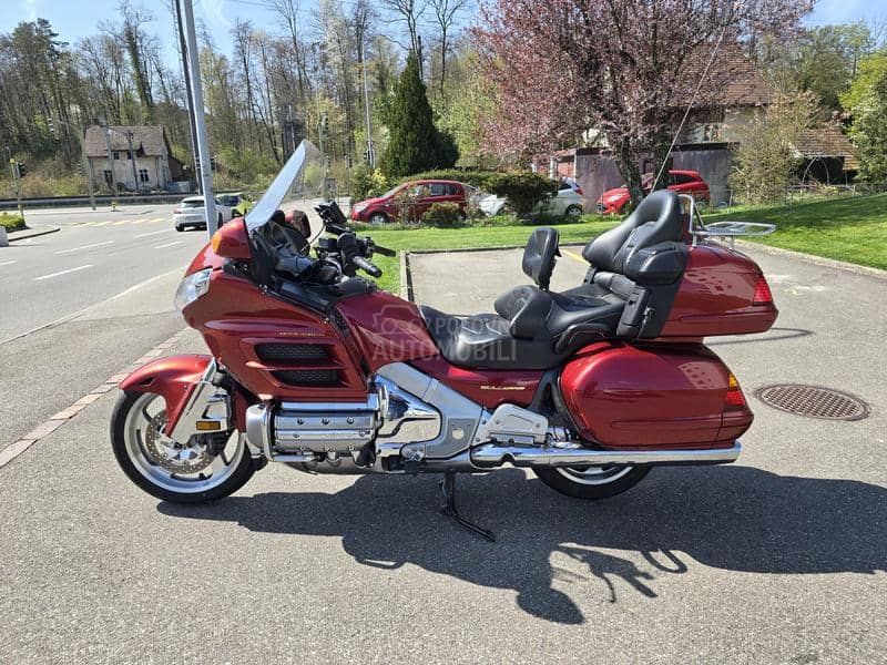 Honda gl 1800 goldwing