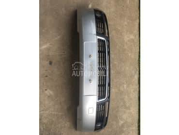 prednji branik sa prskalicama za Audi A4
