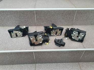 Brave vrata za Dacia Sandero, Stepway od 2012. do 2020. god.