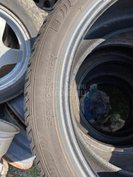 Fulda 245/40 R18 Zimska