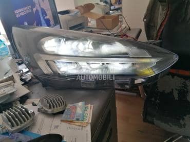 Led far za Ford Focus od 2018. do 2020. god.