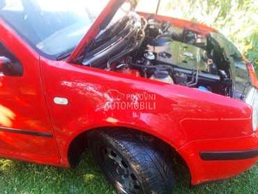 Krilo desno za Volkswagen Golf 4