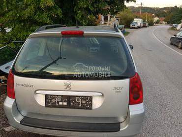 trece stop svetlo za Peugeot 307 od 2001. do 2005. god.