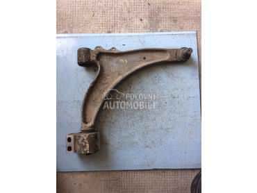 Viljuska prednja desna za Opel Insignia