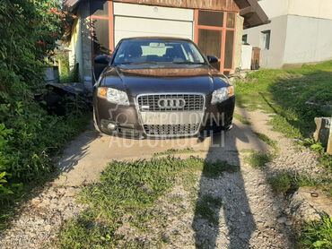 Audi A4 -  kompletan auto u delovima