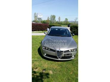 Alfa Romeo 159 -  kompletan auto u delovima