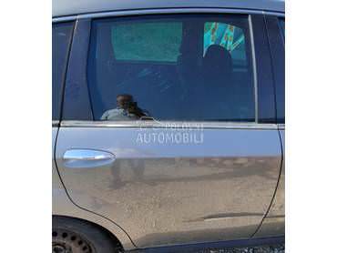 Zadnja desna vrata za Fiat Croma od 2005. do 2012. god.