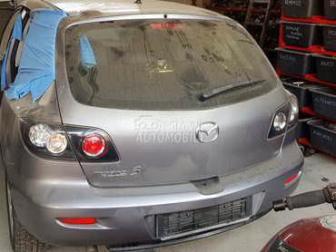 Mazda 3 -  kompletan auto u delovima
