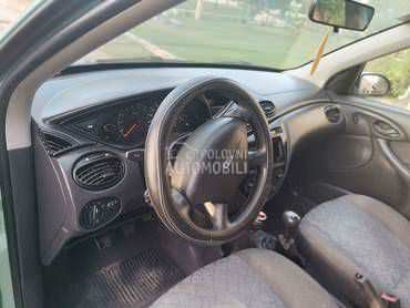 enterijer za Ford Focus