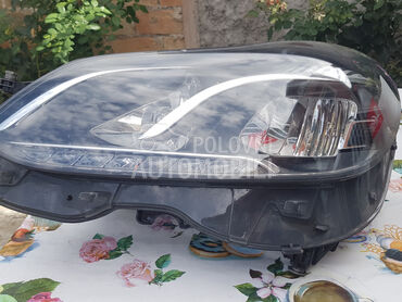 far levi za Mercedes Benz E Klasa od 2012. do 2016. god.