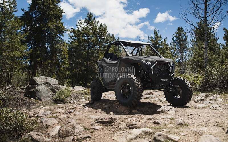Polaris RZR PRO XP Traktor