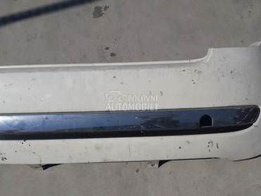 Zadnji branik beli sa hromom za Fiat 500 od 2008. do 2011. god.