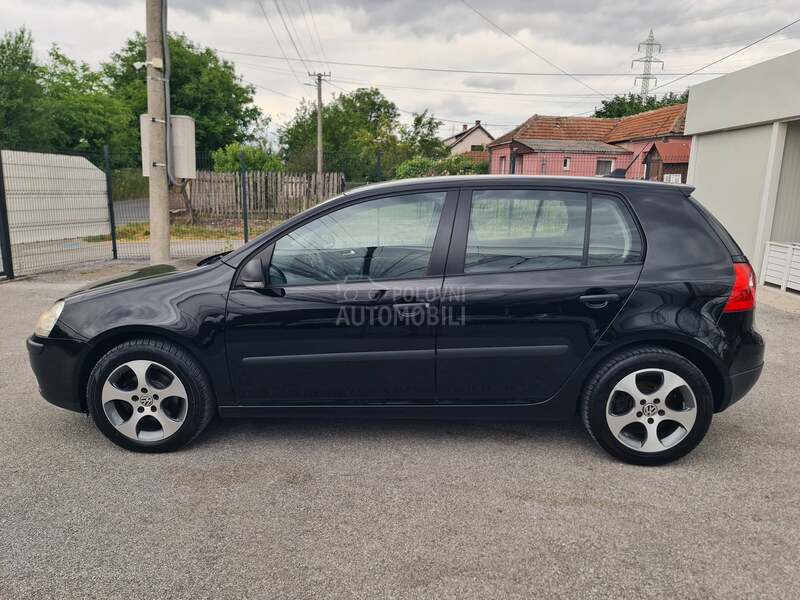 Volkswagen Golf 5 1.9TDI N E M A C K A