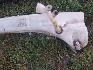 boca za vodu za Peugeot 607 od 2001. do 2007. god.