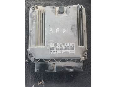 motorni kompjuter  3,0 D za Volkswagen Touareg od 2005. do 2010. god.