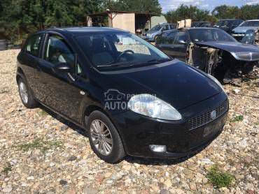 Fiat Grande Punto 2008. god. -  kompletan auto u delovima