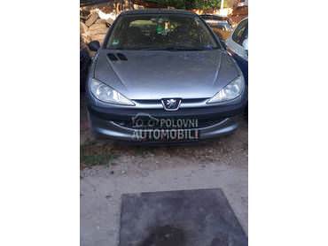 farovi orginalni za Peugeot 206 od 1998. do 2002. god.