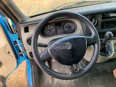 Renault master volan