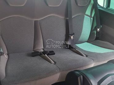 Zadnja klupa 3 mesta RENTA 24h za Peugeot 807