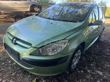 Peugeot 307 2.0hdi 2001. god. -  kompletan auto u delovima