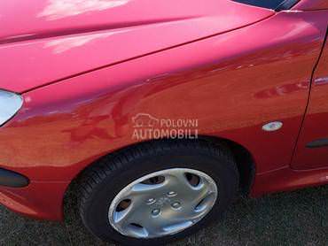 Blatobran i krilo bordo za Peugeot 206