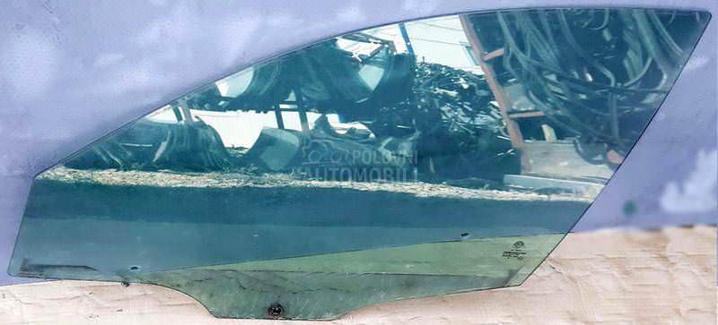 Staklo vozackih vrata 5vr