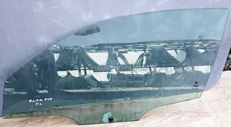 Staklo vozackih vrata 5vr