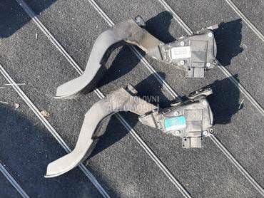 pedala gasa za Volkswagen Passat B5.5